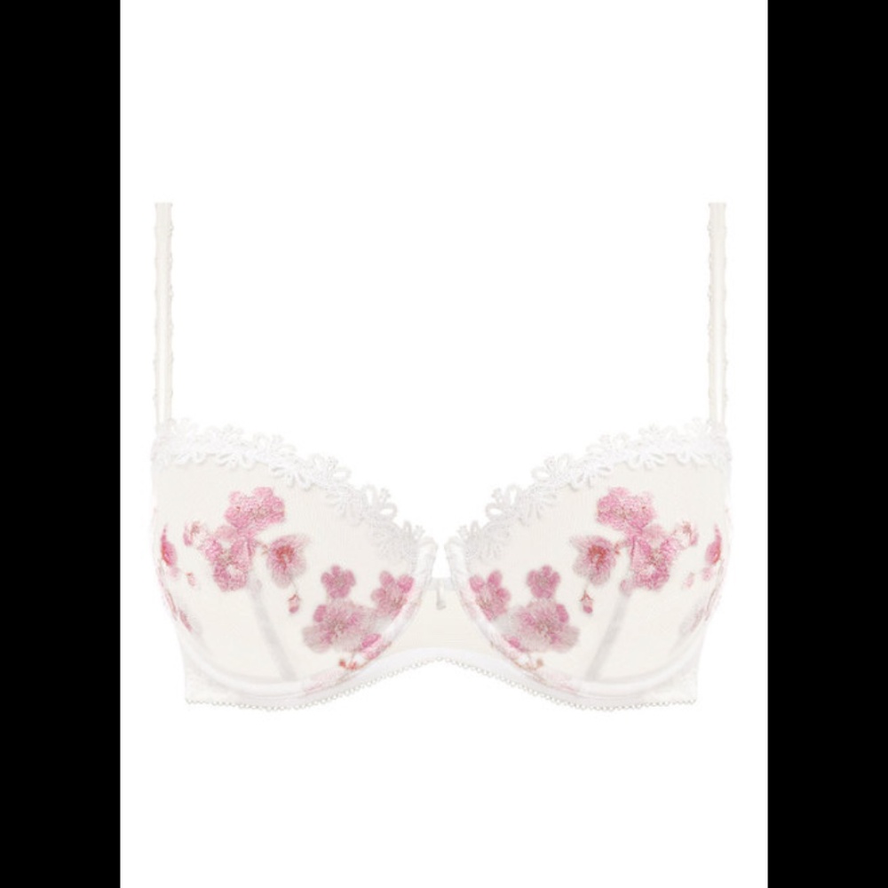 Gorgeous WACOAL Sakura Cherry Blossom Embroidered Balcony Bra 32C